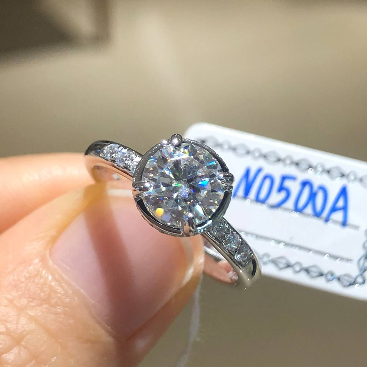 单头女戒S925银镀白金定制选款主石莫桑钻1.2ct/副石高碳钻